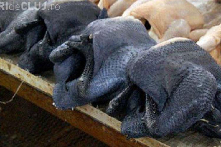 Puiul negru se vinde pe piața din România   