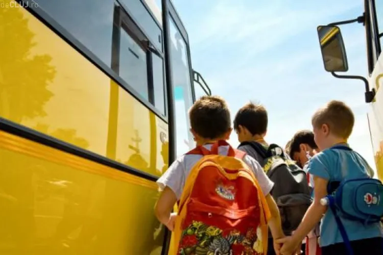 Prag de sol în dreptul Școlii Gimnaziale ”Iuliu Hațieganu”