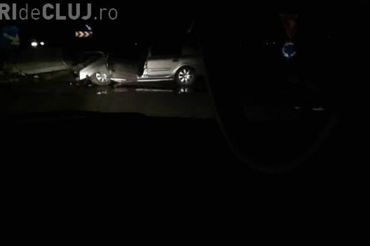 UPDATE Accident grav pe varianta Cluj-Apahida. Un șofer beat a intrat cu mașina direct în parapetul care desparte sensurile VIDEO