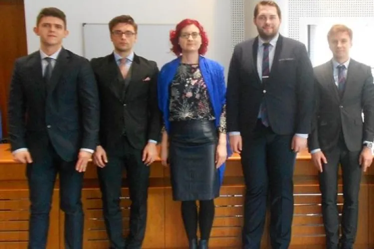 O echipă a Facultății de Drept Cluj la reprezentat România la o competiție europeană