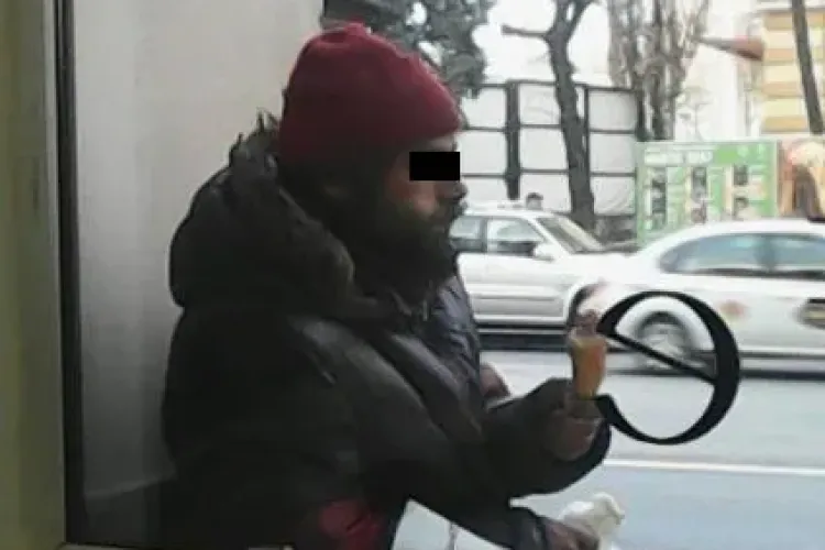 La restaurantul Opera, clujenii iau masa alături de cerșetori - FOTO