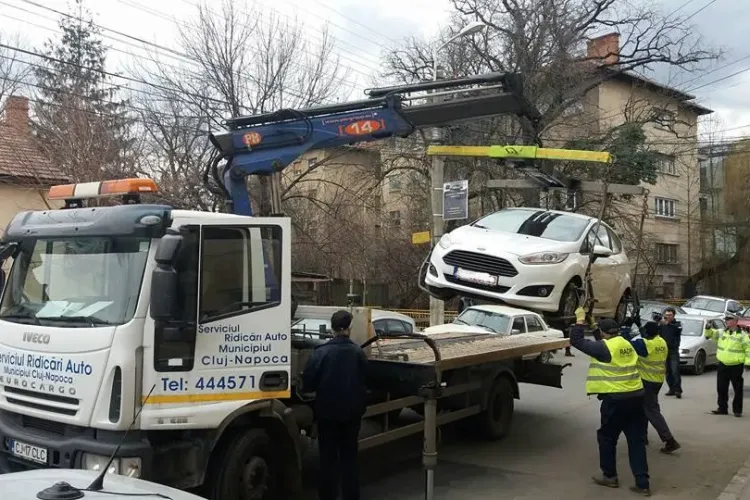 Cluj-Napoca: Au ridicat într-o zi toate mașinile de pe o stradă - FOTO