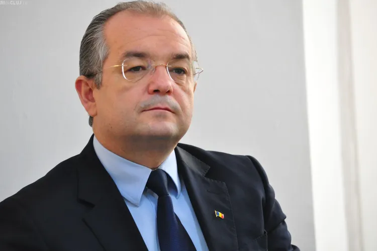 Primarul Emil Boc declară război celor care își fac flotant de centru, pentru a-și da copiii la școlile de fițe