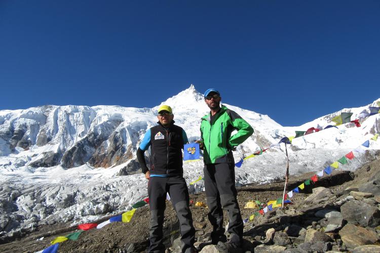 Salvamontistul clujean Vasile Cipcigan și ziaristul Titus Crăciun vor să urce pe Everest