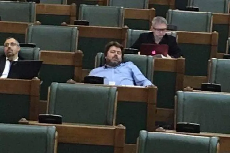 Mihai Goțiu explică noile acuzații că a adormit în Senat: Sunt acuzat pentru că incomodez