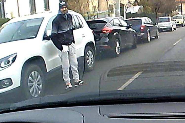 Spărgători de mașini filmați în cartierul VIP Andrei Mureșanu. Cine îi recunoaște? - VIDEO