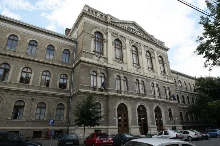 Clujul va avea parcări REZERVATE în centru. Regulamentul de parcare se schimbă după numai 2 luni