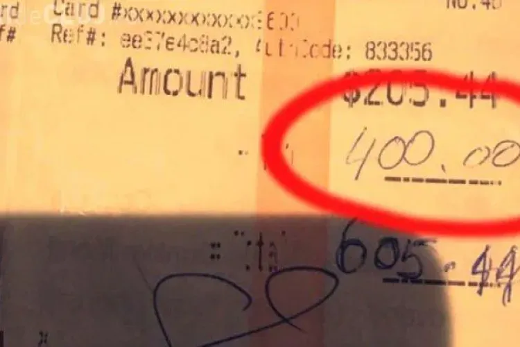 O chelneriţă a primit un bacşiş FABULOS. Clienții i-au pus o singură întrebare care i-a schimbat viaţa