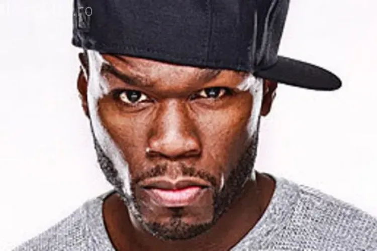 Celebrul rapper 50 Cent, filmat în timp ce lovește o fană cu pumnul. Vezi gestul neașteptat făcut de femeie după incident VIDEO
