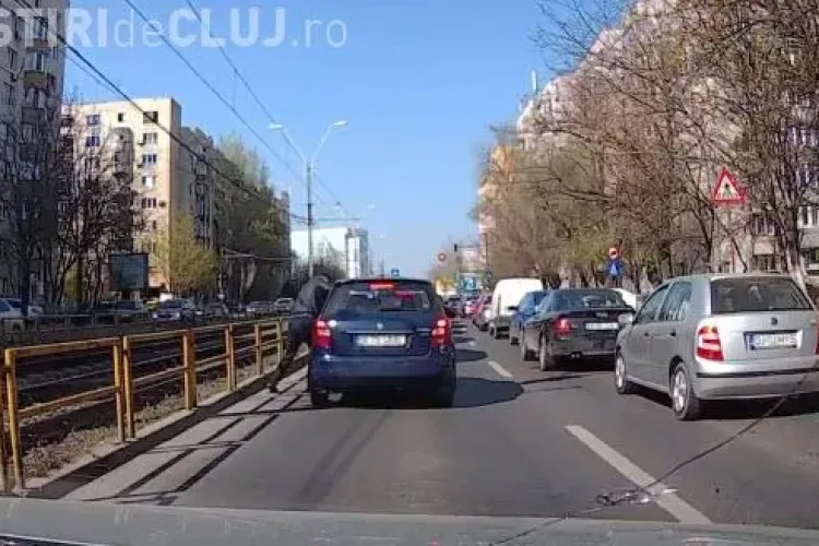 Rage Road made in Romania! I-a cărat pumni în plin trafic, în București - VIDEO 