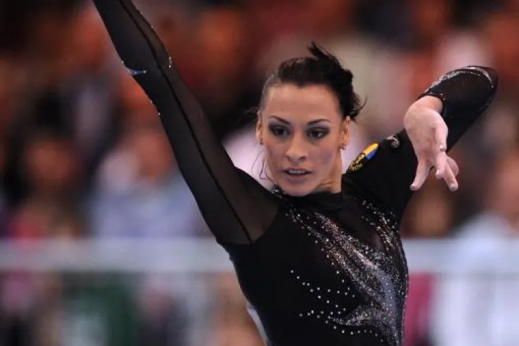 De ce a fost exclusă Cătălina Ponor din finala de la sol. Arbitrii au reanalizat exercițiul