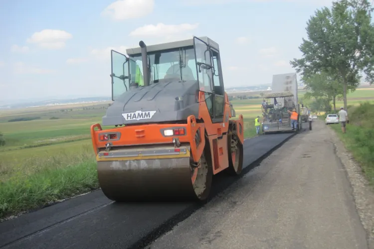Cluj: Primul drum judeţean ce va fi reabilitat în 2017 din creditul de 50 de milioane de euro