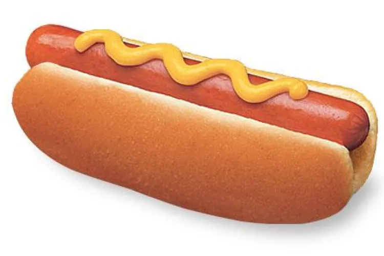 Din ce este făcut de fapt un hot dog! Mai mănânci?