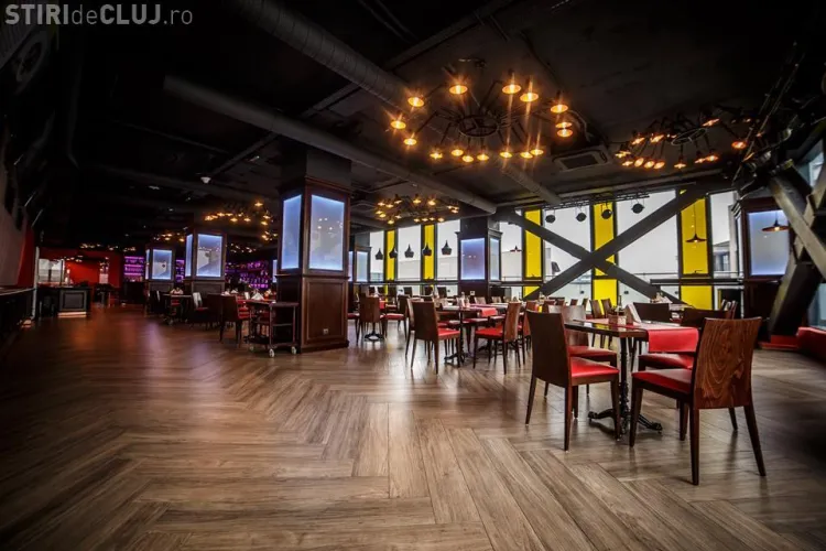A fost inaugurat oficial cel mai nou restaurant din Cluj-Napoca, în Piața Mihai Viteazu. Vezi cum arată Bistro wEBSite FOTO