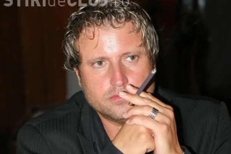 Botezatu isi lanseaza prima parte a biografiei in 28 noiembrie! Vezi ce va contine cartea