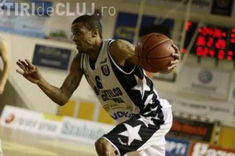 David Lawrence, de la U Mobitelco Cluj, revine pe teren dupa accidentarea, care l-a facut indisponibil pentru 9 luni