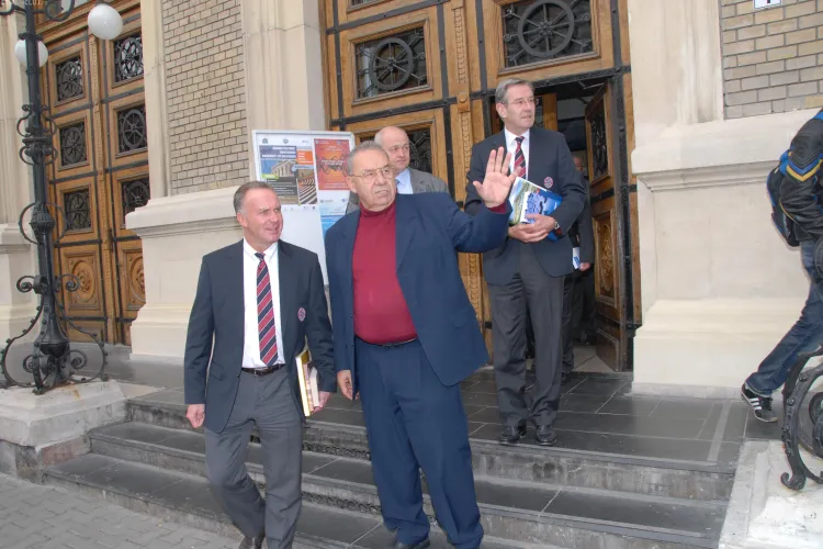 Oficialii de la Bayern Munchen, primiti de rectorul UBB Cluj, Andrei Marga - FOTO