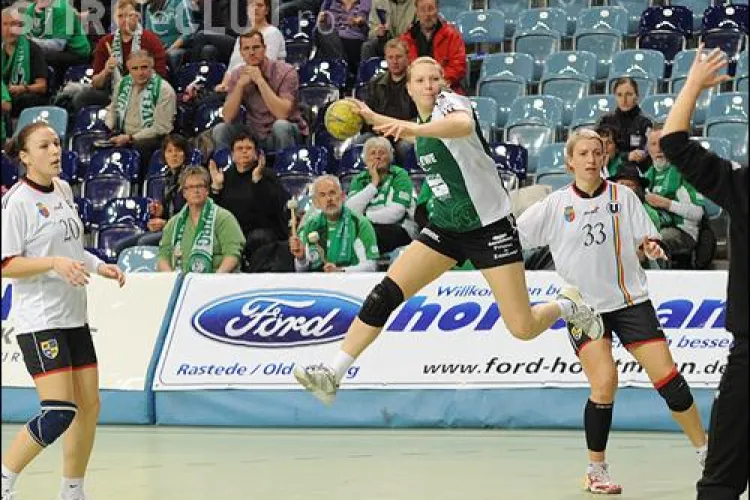 Dubla dintre "U" Jolidon si VfL Oldenburg din Cupa EHF, subiectul principal al emisiunii "Ora de Sport", de la NCN