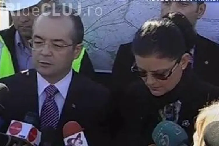 Emil Boc la inaugurarea celor 10 km de autostrada: "Toamna se numara kilometri de autostrada!" - VIDEO