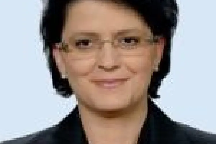 Cauciucurile de iarna devin obligatorii doar din noiembrie 2011