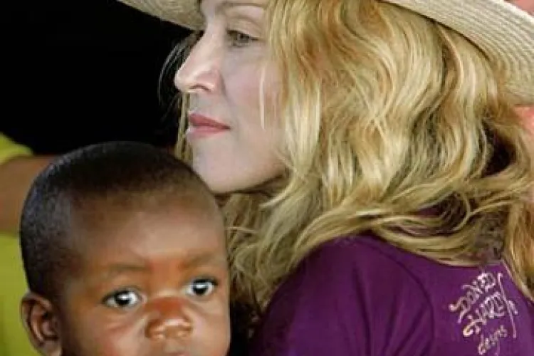 Madonna a anuntat ca are paduchi 