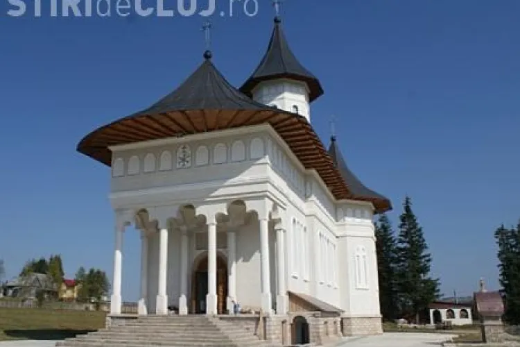 Un călugăr clujean, acuzat că a lăsat gravidă o enoriașă - VIDEO