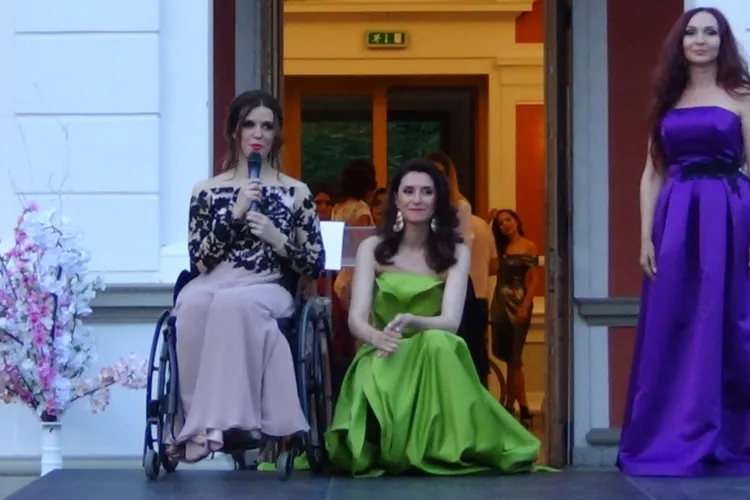 Atipic Beauty Cluj, eveniment de mare EMOȚIE: Politicienii să stea o zi în scaunul cu rotile - VIDEO