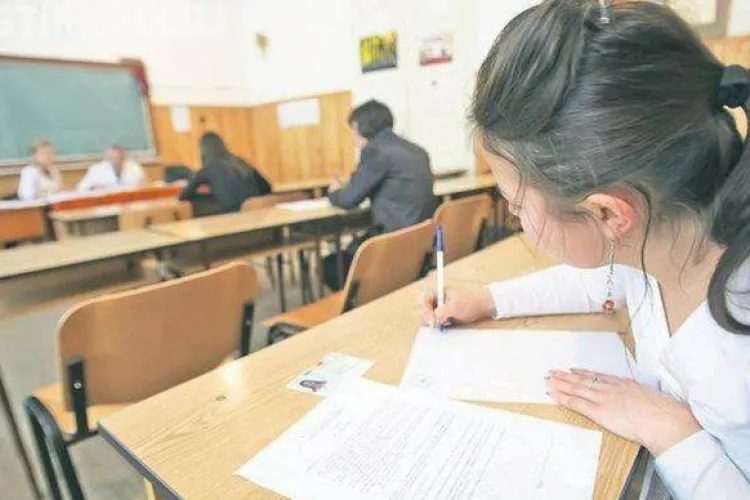 Elevii se opun posibilei greve a profesorilor din timpul BAC ului: 