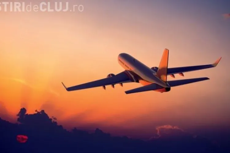 Greva controlorilor de trafic aerian cauzează mari probleme. Toate cursele charter de marți au fost ANULATE