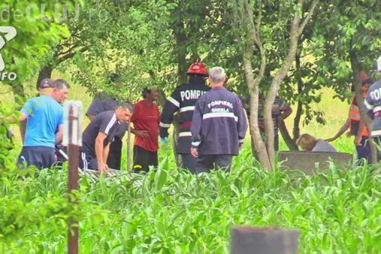 CLUJ: Tragedie la Gherla! O femeie a fost găsită moartă în fântână