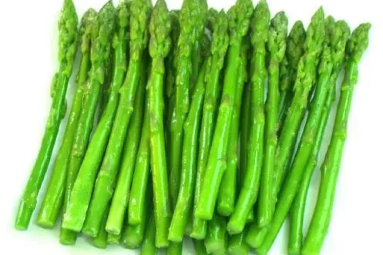 Cum prepari corect sparanghelul. Așa eviți să faci greșeli