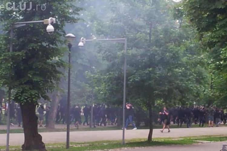 Fanii U Cluj și cei ai Stelei s-au bătut în Parcul Central
