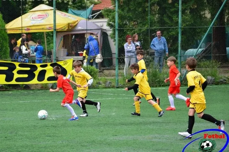 Campionat de fotbal pentru copii la Cluj: ”Fotbal à la Cluj” adună 90 de echipe