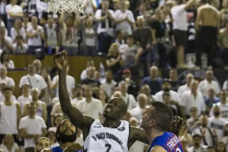 U Banca Transilvania a câștigat primul meci cu Steaua, din finala Ligii Naționale de Baschet   