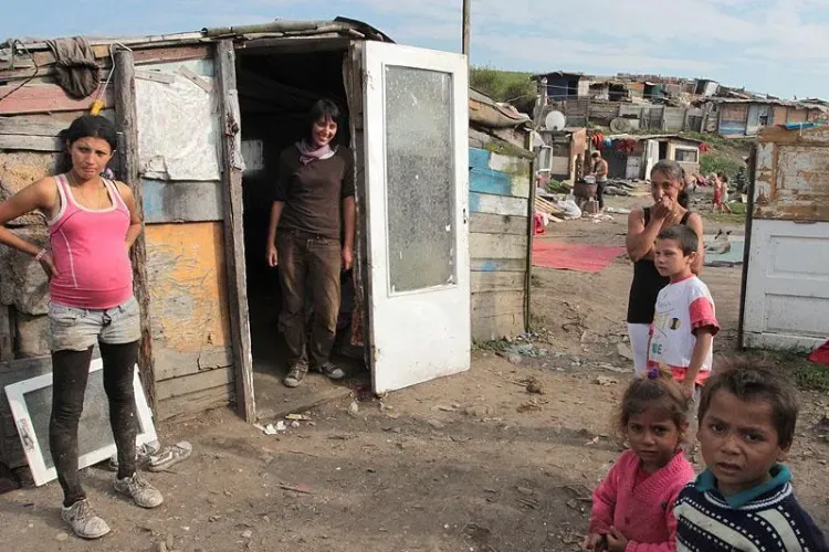 Romii de la Pata Rât sunt MUTAȚI și în Florești. Am AFLAT ADRESELE unde s-au cumpărat apartamente