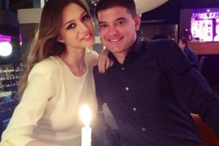 Boureanu are dinţii scoşi, e vânăt la ochi şi la cap. În plus, îi pare rău