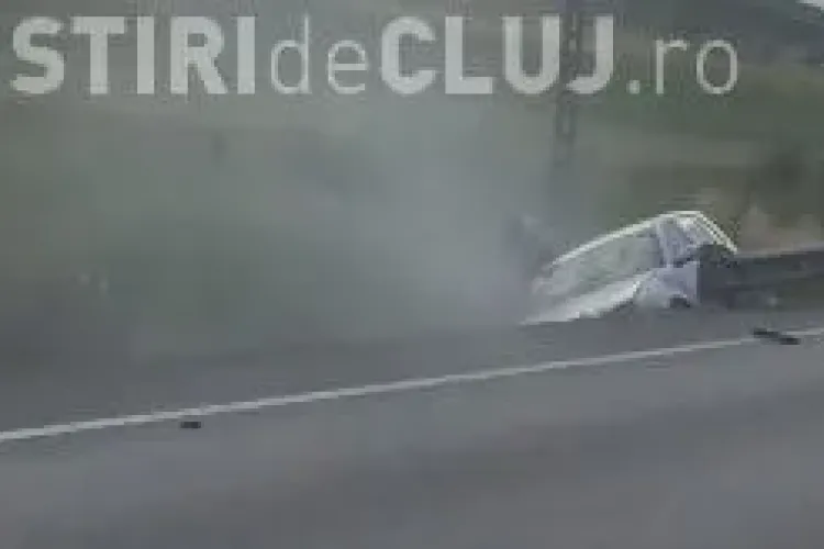 Accident cu o victimă pe centura Cluj - Apahida. Un șofer a ajuns cu mașina direct în șanț VIDEO