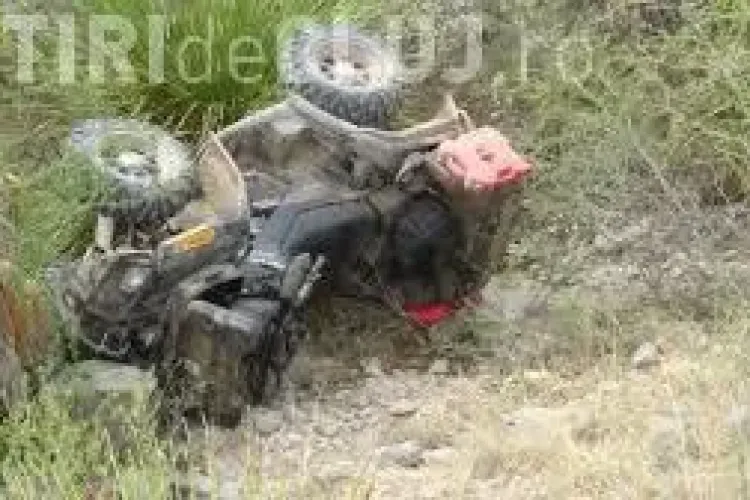 CLUJ: Tinere accidentate după ce s-au răsturnat cu ATV-ul. ”Șoferița” nu avea permis