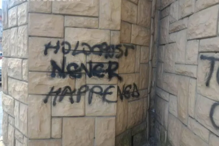 Arhiepiscopia Ortodoxă a Clujului dezaprobă gestul de profanare a Sinagogii din Cluj-Napoca