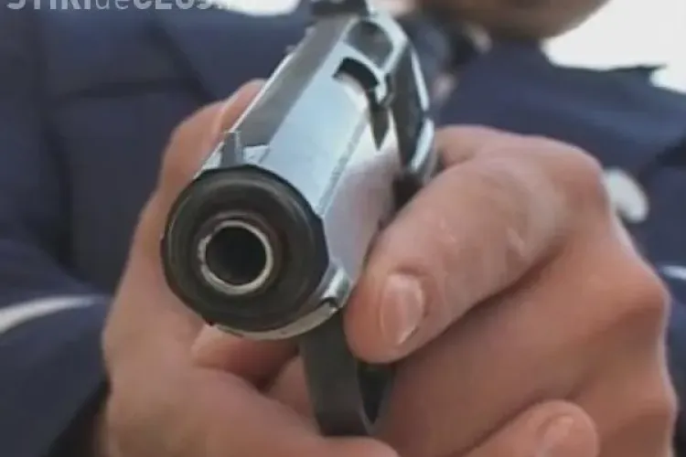 Cluj: O femeie cu un cuțit și concubinul ei i-au făcut pe polițiști să tragă