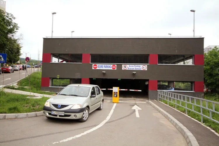 Cluj-Napoca: Noi parkinguri în oraș. 2.400 de locuri de parcare