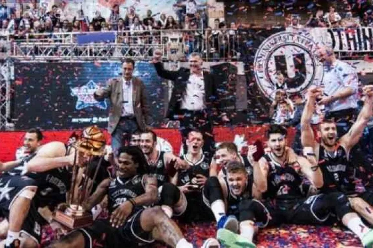 Kuti și Török continuă la U-Banca Transilvania, campioana României