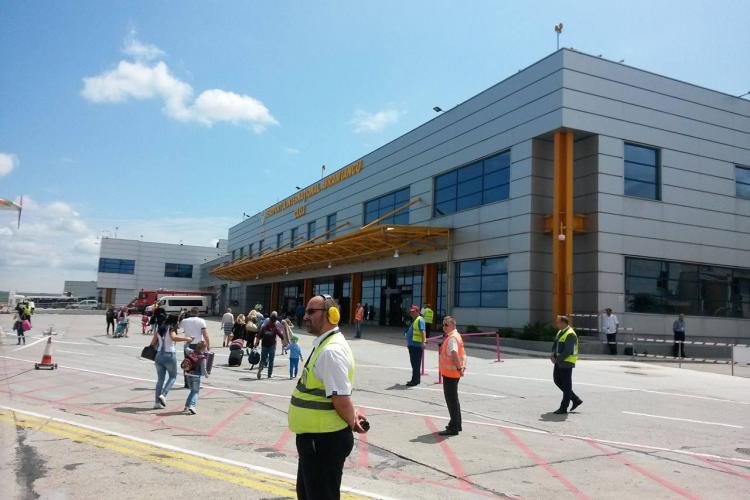 Consiliul Județean Cluj somează public Prefectura Cluj să oprească ”furtul” a 12.000 de mp din teren Aeroportului