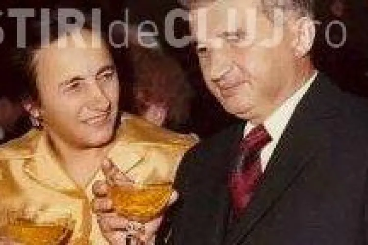 Ce s-a găsit în poșeta Elenei Ceaușescu după EXECUȚIE