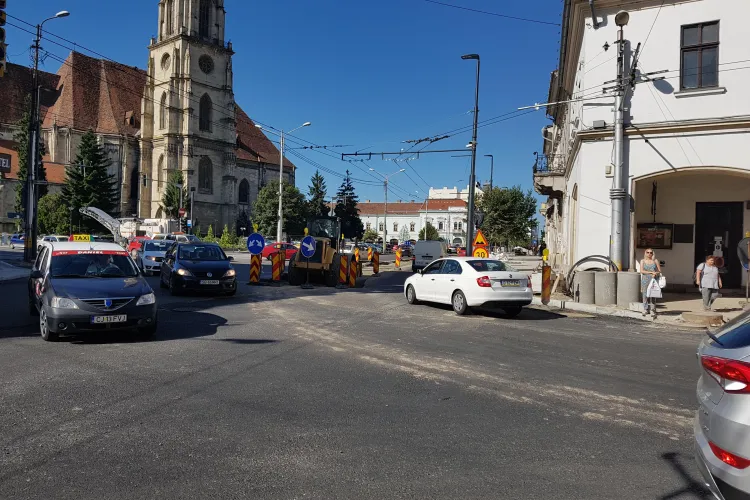 Banda dedicată pentru transportul în comun e aproape gata - VIDEO