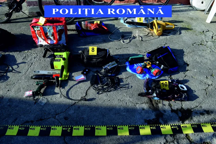 CLUJ: Percheziții la un spărgător ”profesionist”. Polițiștii au găsit cantități impresionante de bunuri furate FOTO/VIDEO