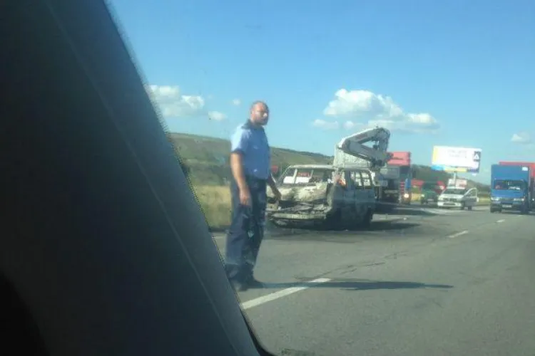 Accident grav în Apahida, lângă OMV, pe centură. O mașină a luat foc - VIDEO