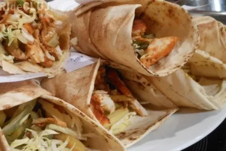 Turiști veniți la concertul Depeche Mode, DAȚI afară cu agenții de pază dintr-o shaormerie