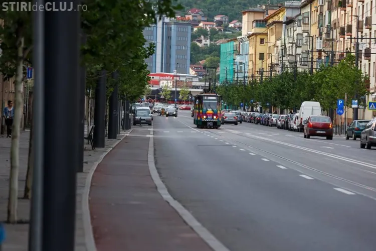 Un nou tramvai pictat de artiști circulă prin Cluj. Vezi cum arată FOTO