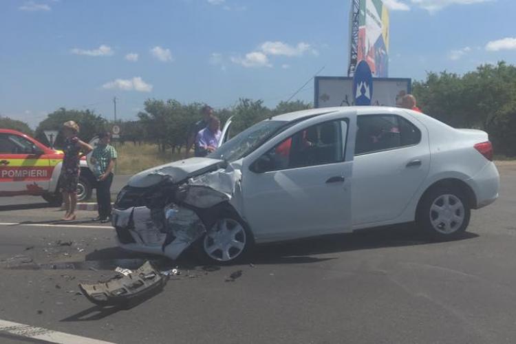 Accident în Feleac: Nepăstrarea distanței regulamentare în trafic - FOTO